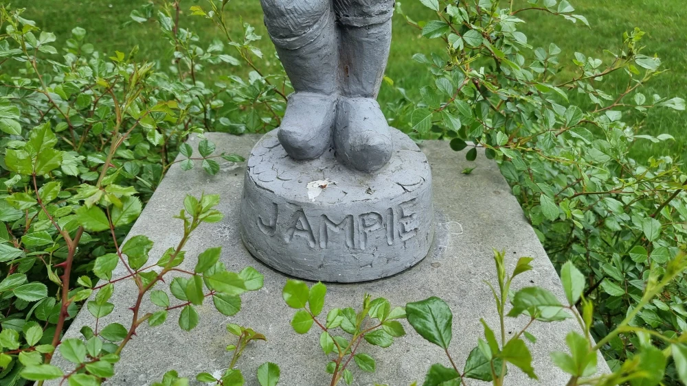 Standbeeld "Jampie"