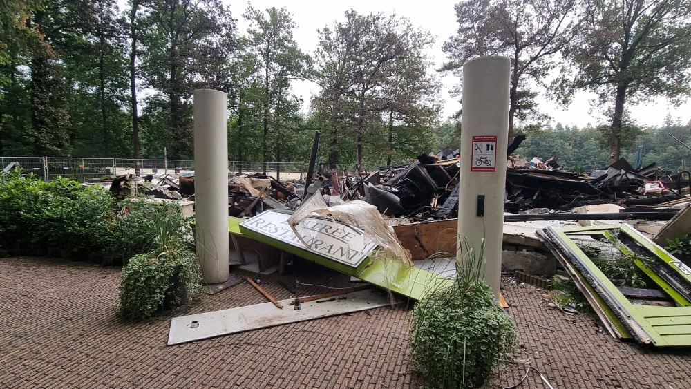 Restaurant 't Nije Hemelriek in Gasselte verwoest door brand