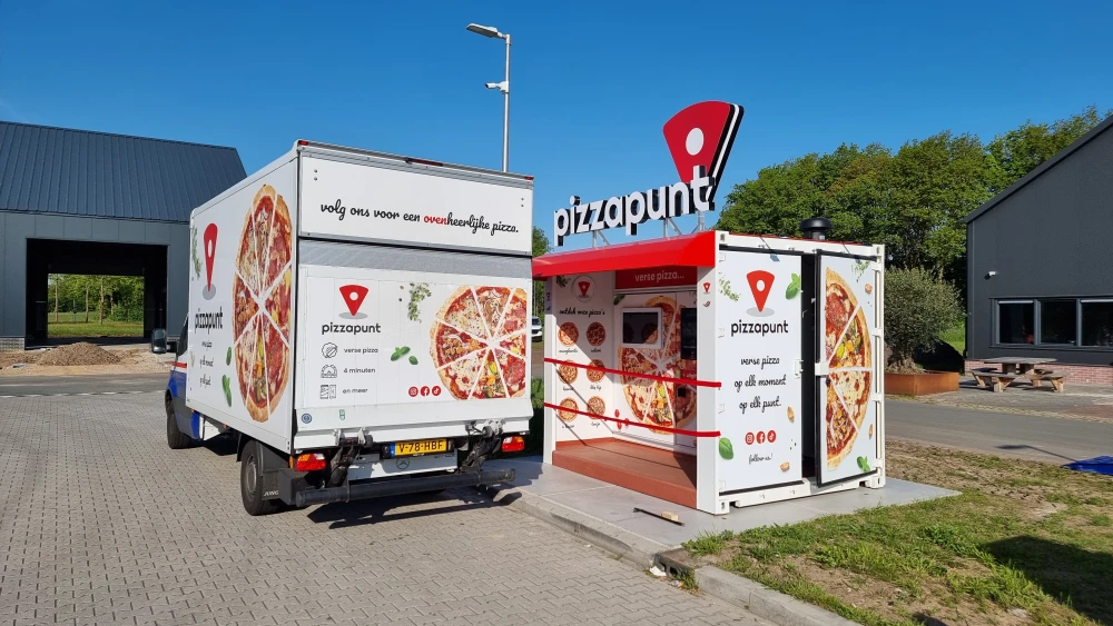 Het pizzapunt bij Rolde, nog voorzien van rood lint